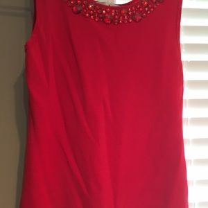 Sleeveless sweater top